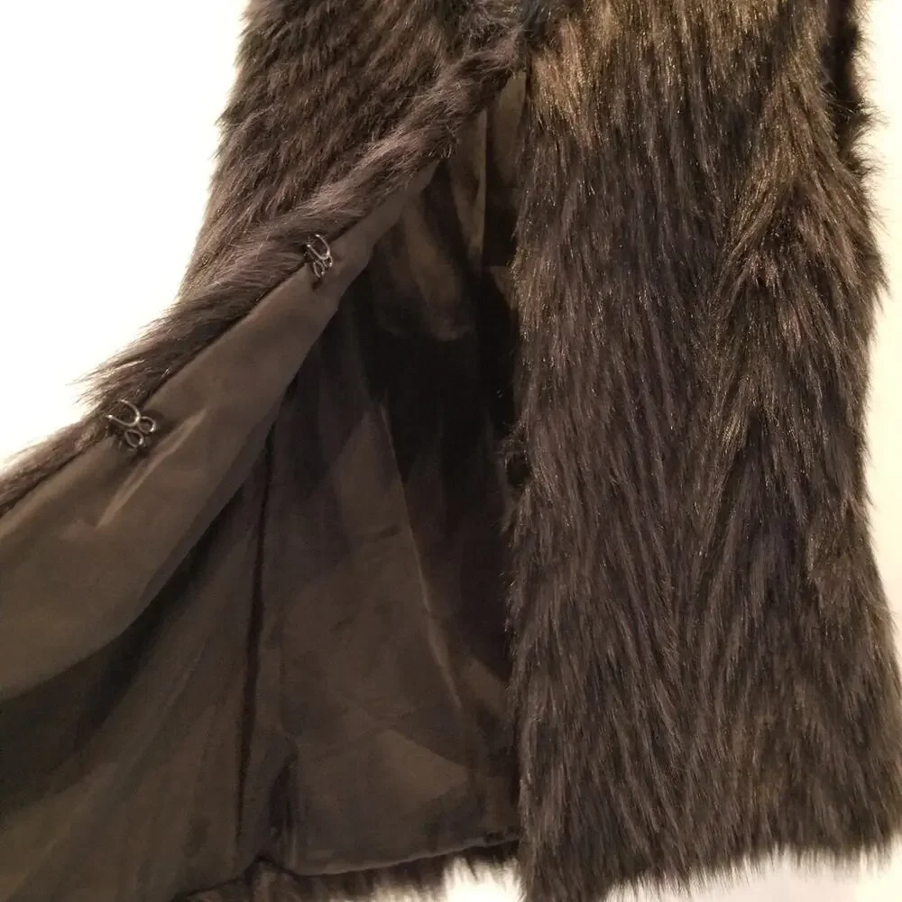 Say What? Black Faux Fur Fitted Vest Lined inside Sleeveless Women's Size‎ S